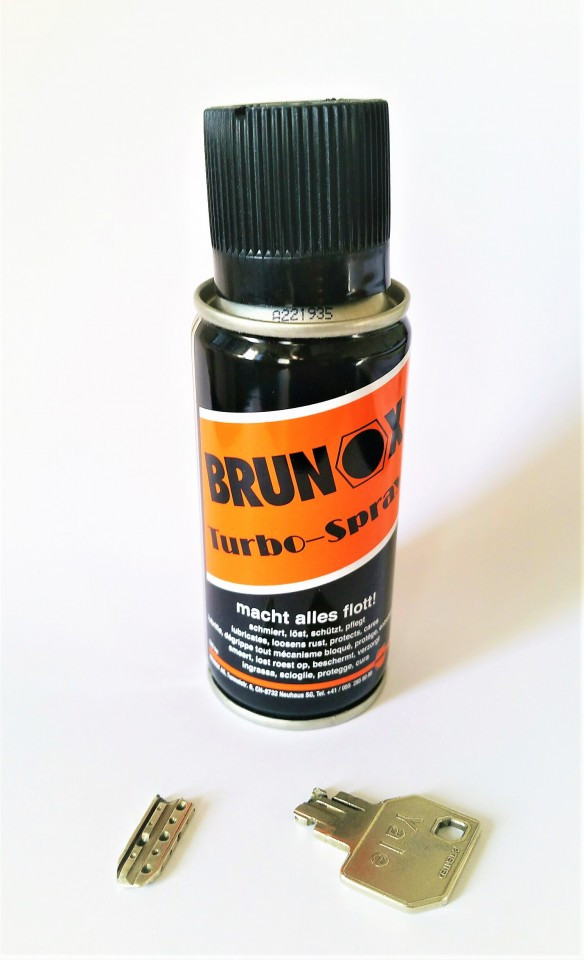 Imagini pentru spray brunox